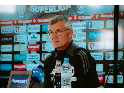 Antrenorul Universității are încredere în elevii săi înainte de partida cu FCSB. Sabău: „Sunt capabili să joace și să câștige astfel de meciuri"