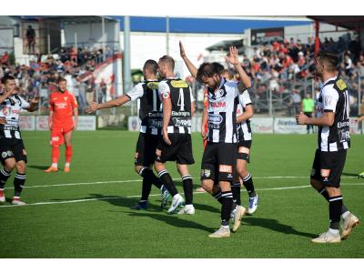 Lecţia de fotbal. UTA Arad – “U” Cluj 0-4