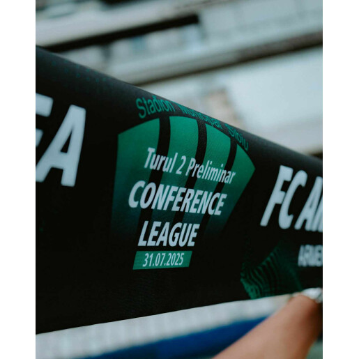 Esarfa "Conference League"
