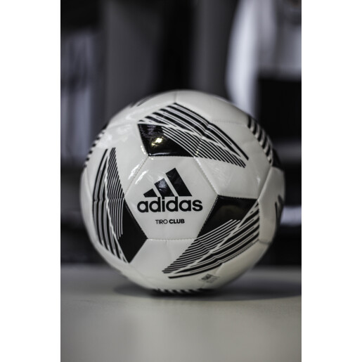 Minge de fotbal Adidas