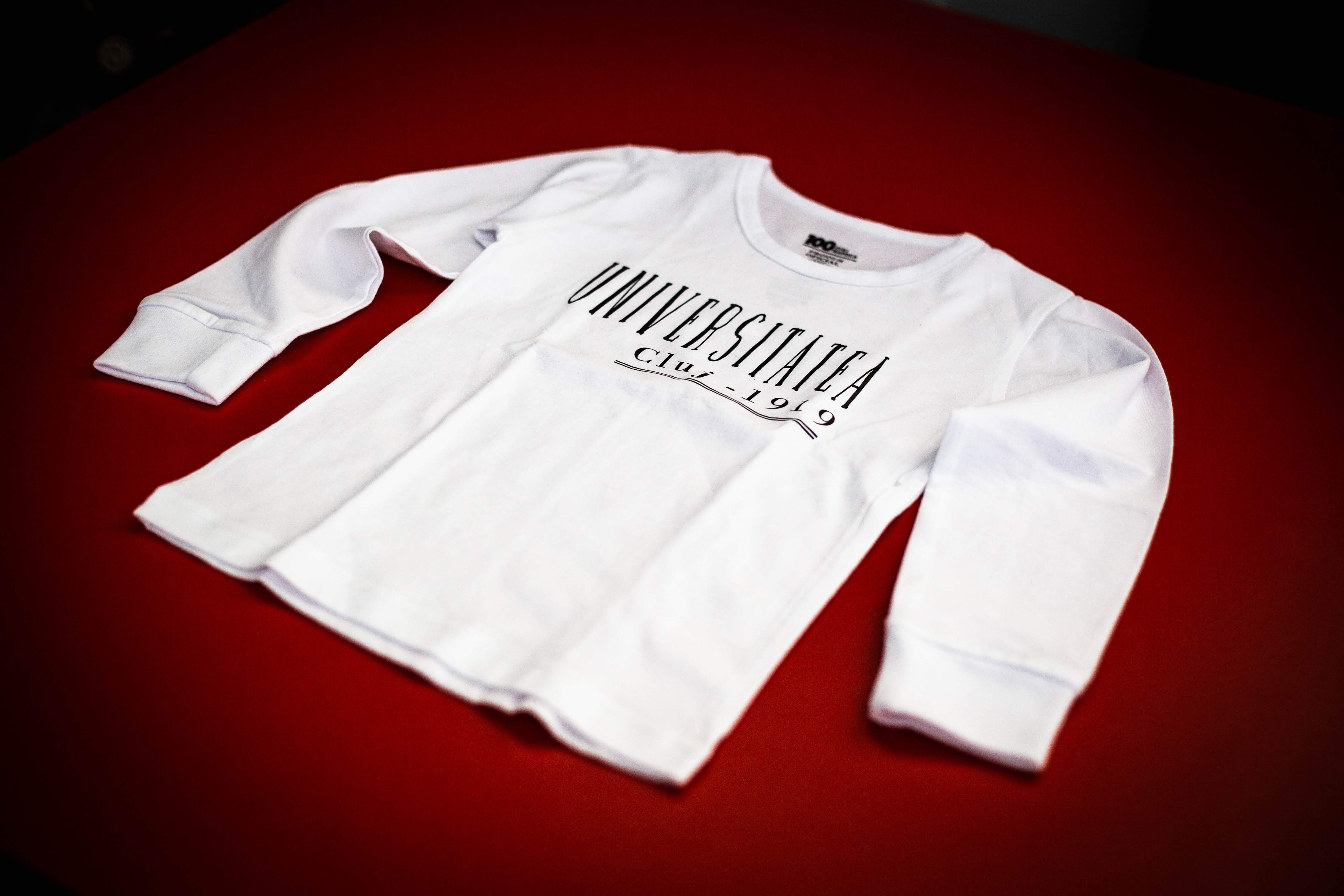 Tricou alb „FCU" - F.C. Universitatea Cluj