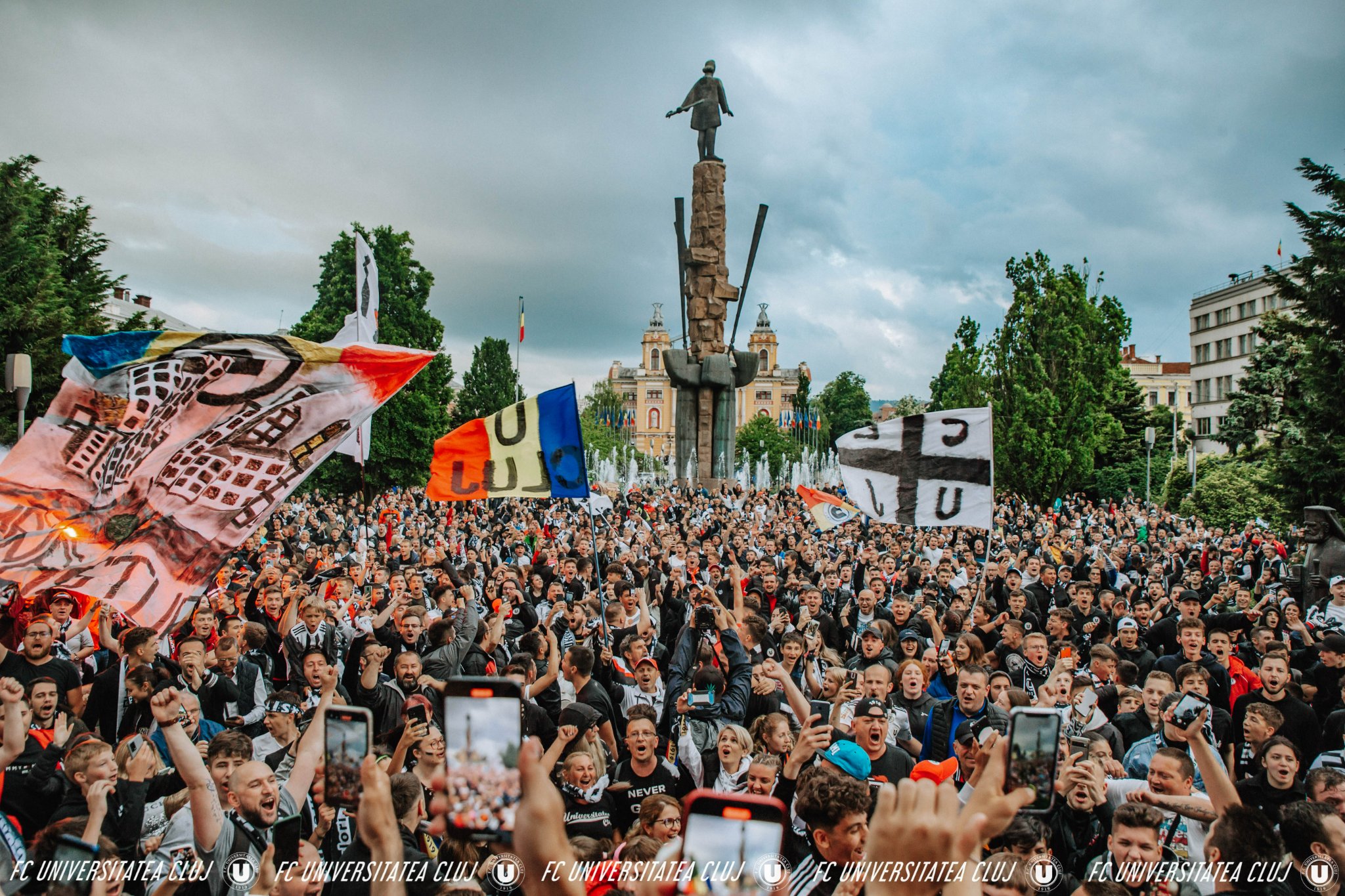 U” Cluj învinge în 10 oameni FC Hermannstadt, la revenirea pe Cluj Arena