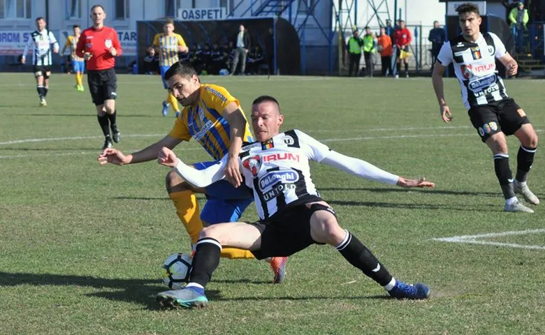 Lideri în Liga 2! Aerostar Bacău – “U” Cluj 1-2
