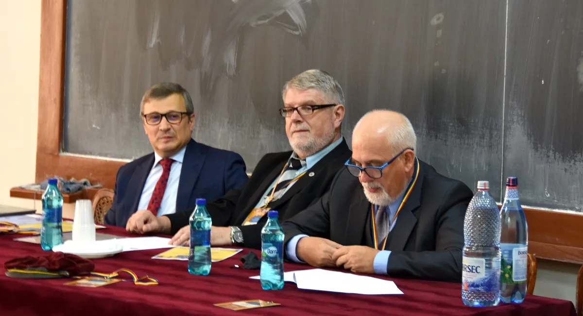 File din povestea de 100 de ani a “Șepcilor roșii”, la Zilele Academice Clujene
