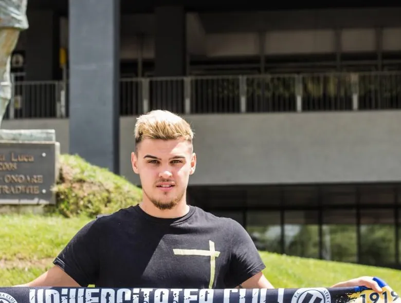 Un jucător crescut de "U", cu prezențe în UEFA Youth League, revine acasă