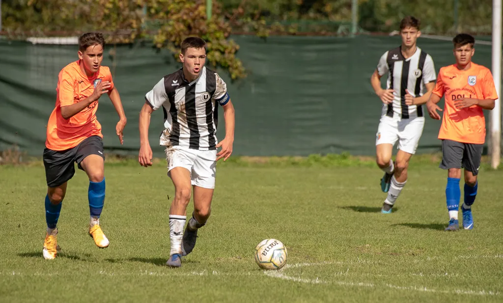 Micii „studenți” de la U17 și U19 lideri în Liga Elitelor