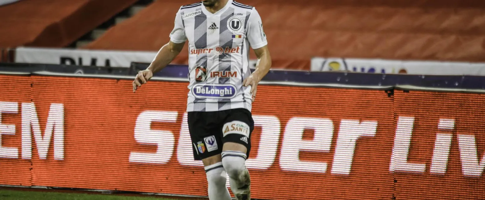 Seria de șapte meciuri fără înfrângere se oprește la Reșița. CSM Reșița – ”U”: 2-1