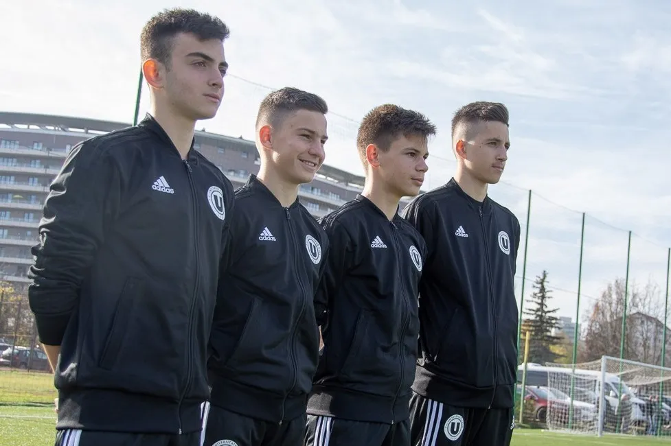 Faceți cunoștință cu cei mai tineri „ tricolori” de la “U”: Patrik Kis, Andrei Vînău, Alexandru Fărăgău și Matei Morar