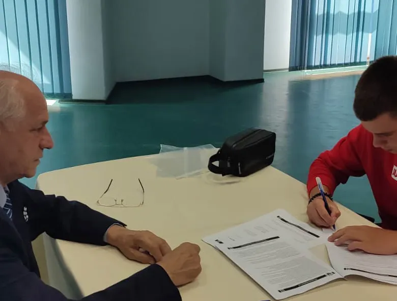 Andrei Vînău face pasul spre prima echipă a Universității Cluj