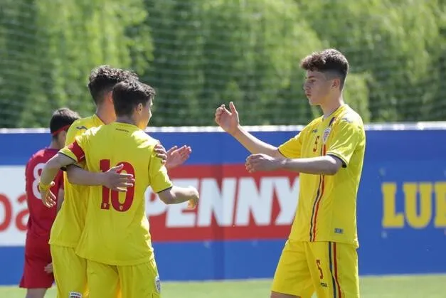 România U17. Cu trei ”U”-iști în teren, naționala U17 a României s-a impus cu 3-1 în fața Cehiei la Syrenka Cup