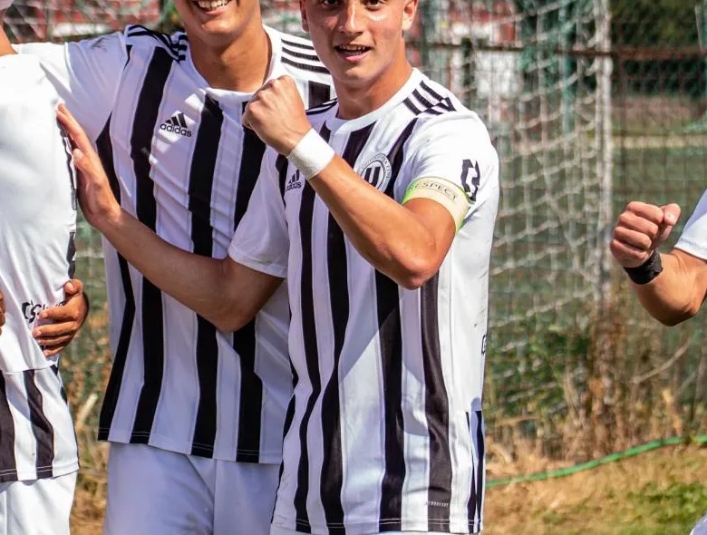 Liga Elitelor U19. Câștigăm restanța cu Kids Tâmpa Brașov și trecem pe primul loc în clasament 