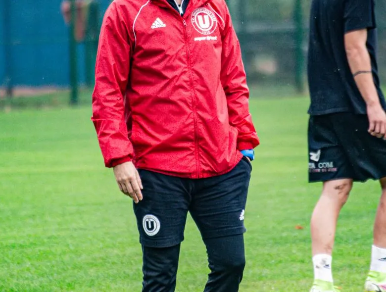 La multi ani, Erik Lincar!