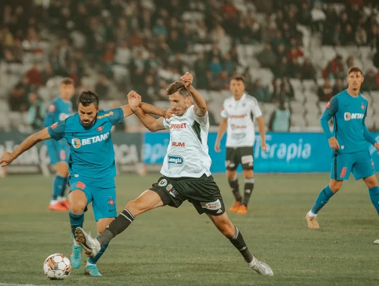 Încheiem cu victorie octombrie în alb și negru. ”U” - FCSB 2-1