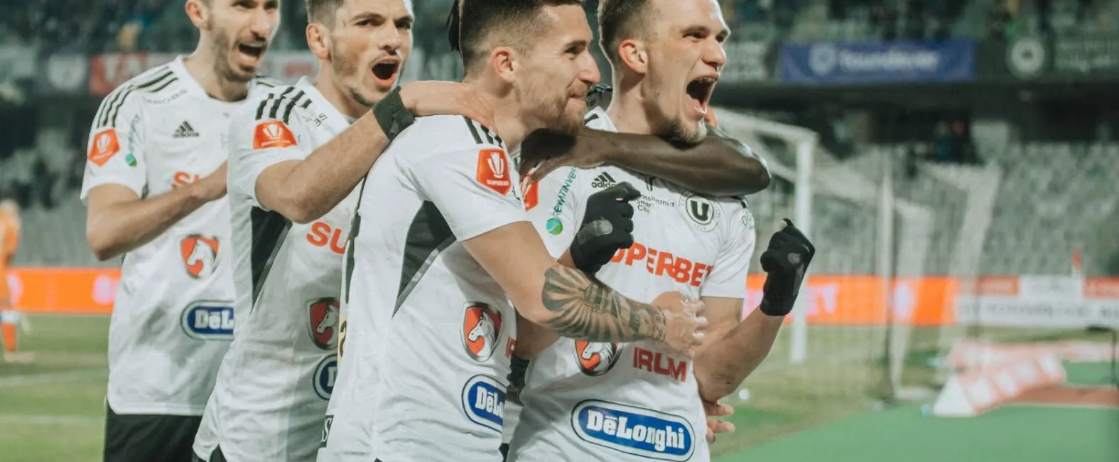 Învingem liderul Superligii pe Cluj Arena. ”U” - Farul 2-0