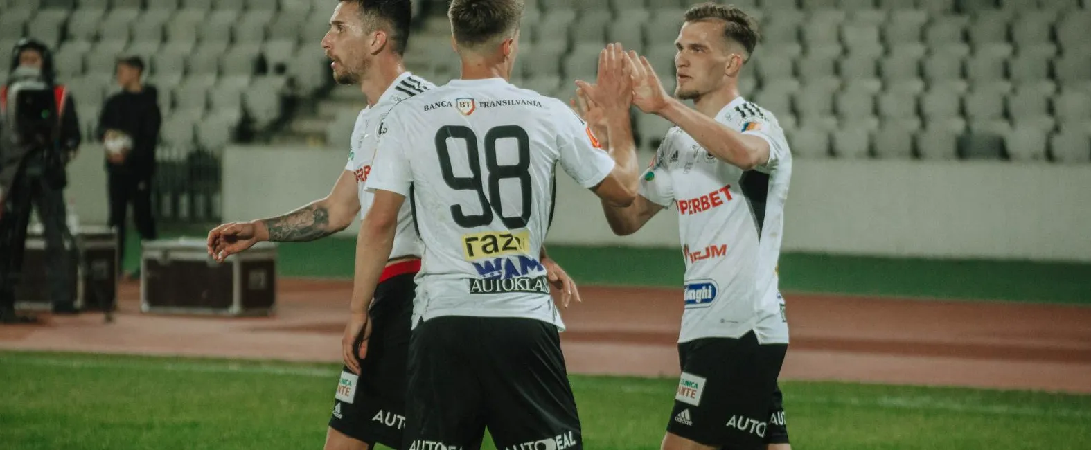 Începem cu dreptul meciurile din play-out. ”U” - FC Argeș 2-0