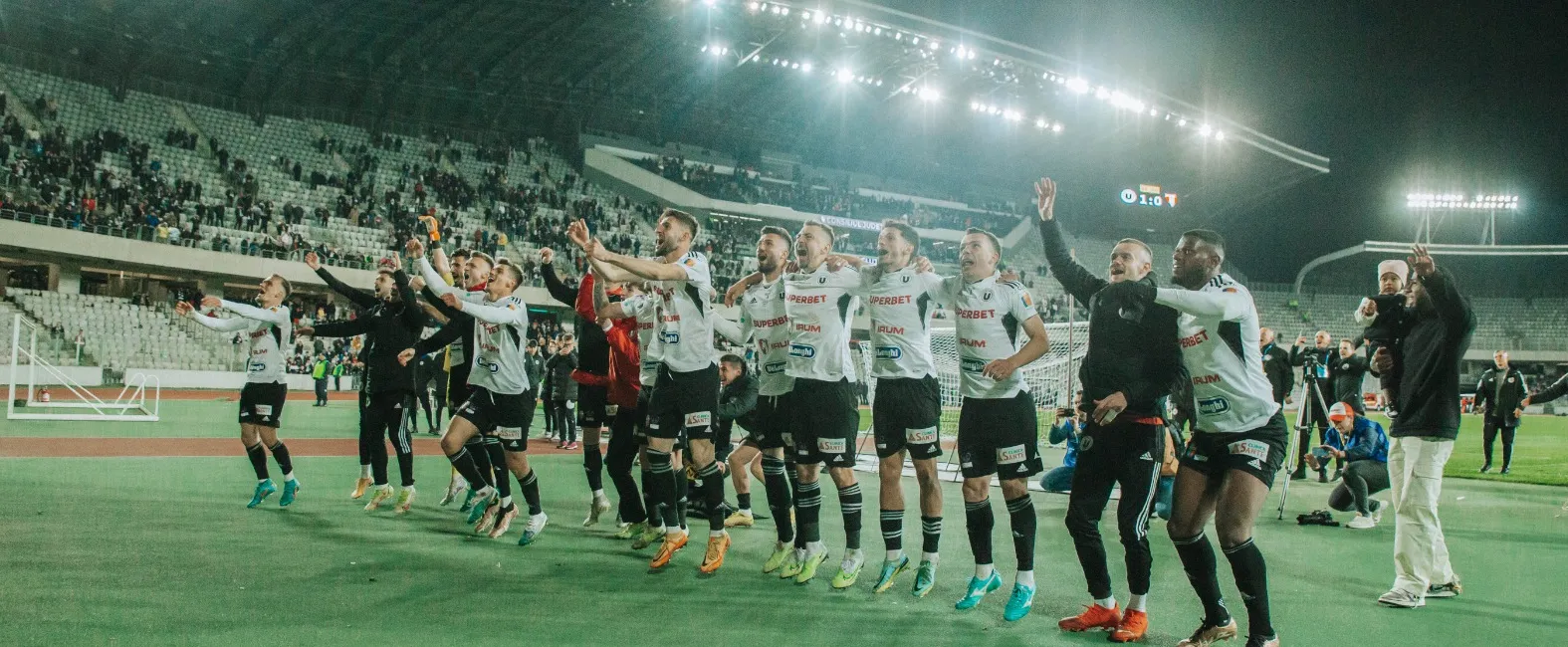 ”U” –UTA 1-0. Calificare în finala Cupei României!