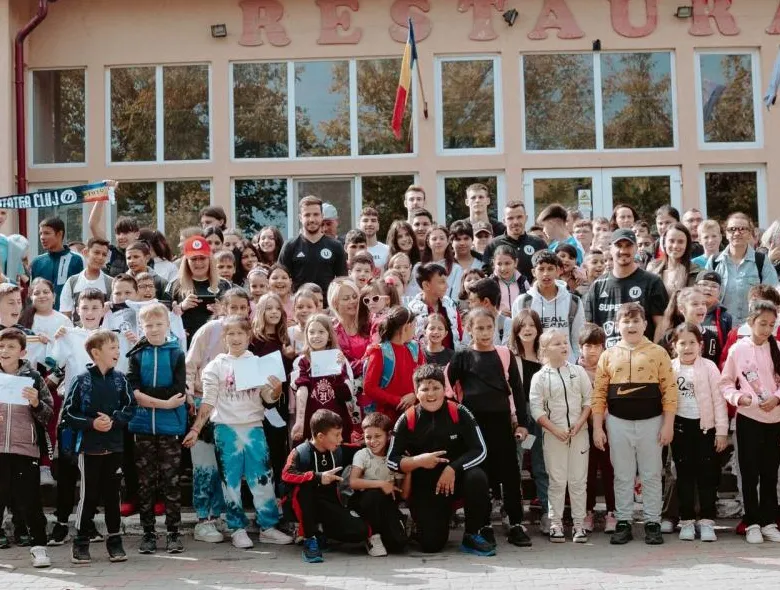Campania De la „studenți”, cărți pentru elevi a ajuns la final
