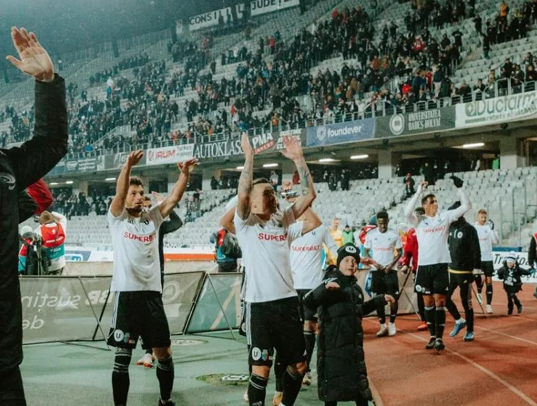Votează #OmulMeciuluiByAROBS cu FC U Craiova (2-1)