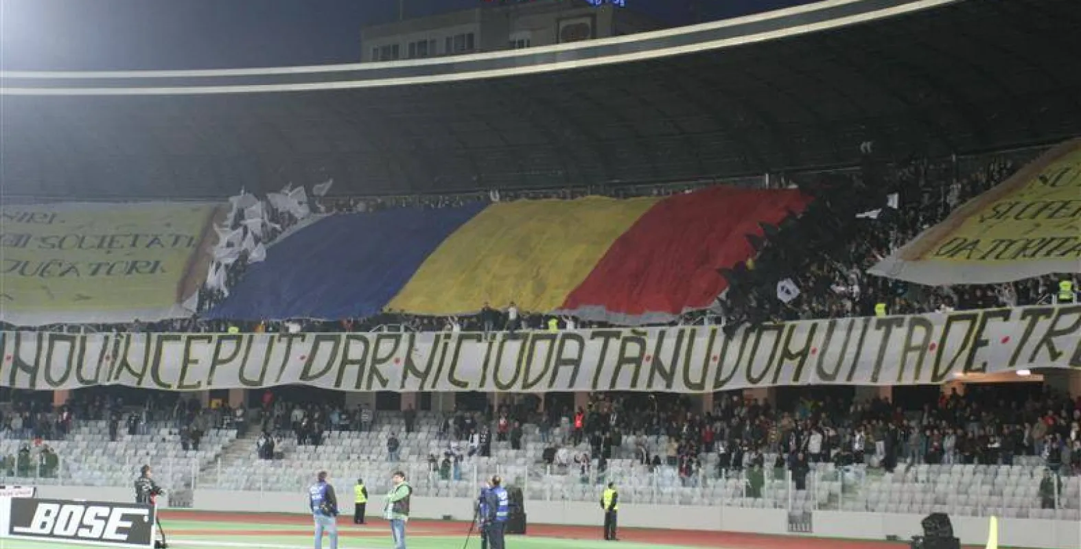 La mulți ani, România!