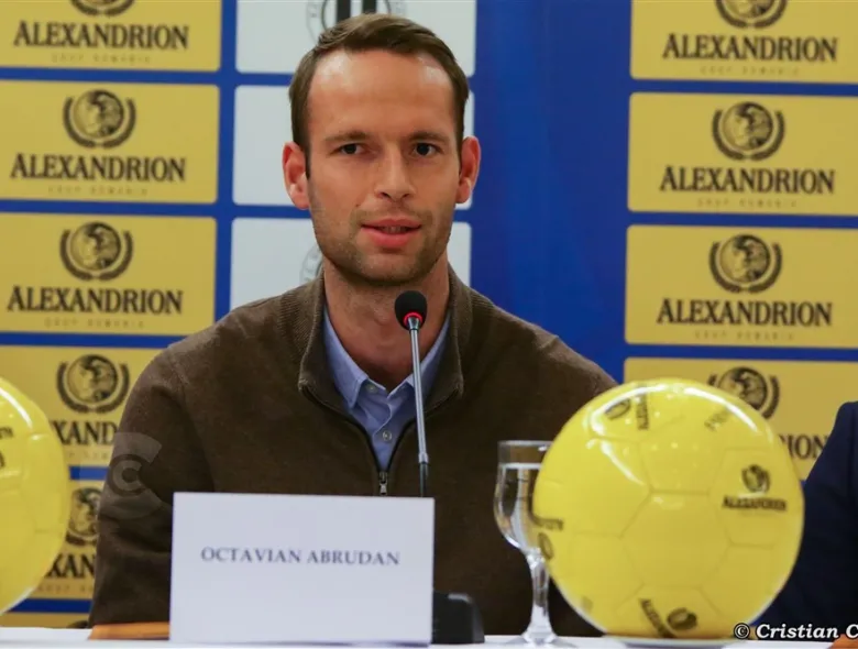 INTERVIU. NIMIC DESPRE FOTBAL, CU OCTAVIAN ABRUDAN