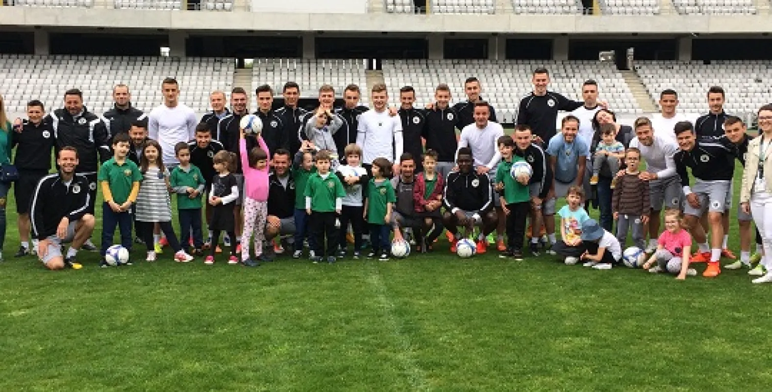 UKids: Antrenament cu zâmbetul pe buze, alături de copiii de la Transylvania College