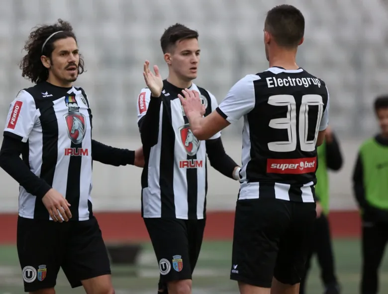 Victorie muncită și un nou pas spre promovare. “U” Cluj – Unirea Dej 2-0