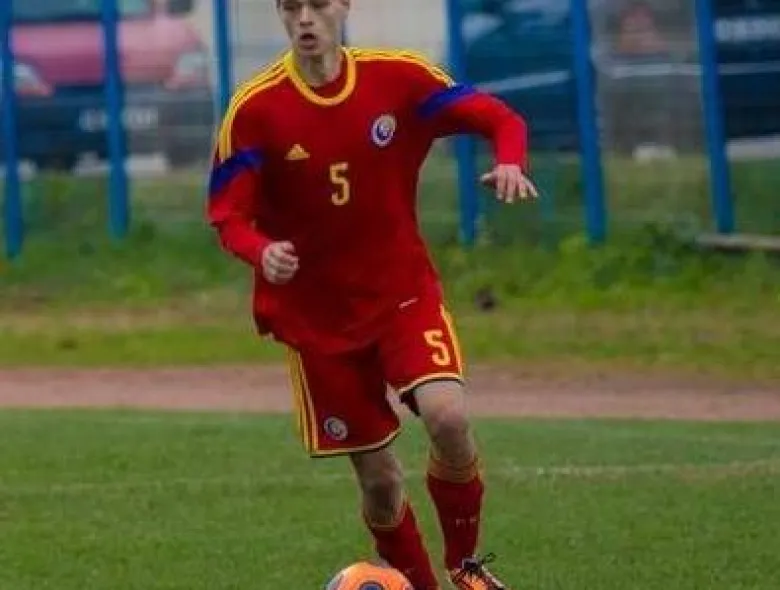 POVEȘTI STUDENȚEȘTI. Mihai Cohan şi visul Campionatului European: “Joc la “U”, deci sunt pe drumul cel bun în fotbal!”