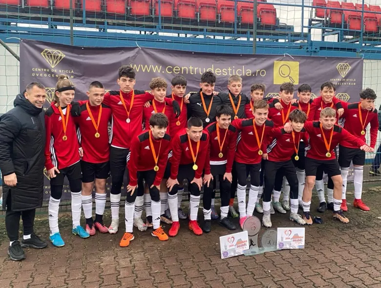 Juniorii U14, primul loc la turneul Cupa „Centrul de Sticlă”