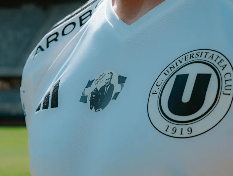 FC Universitatea Cluj și R-Gol lansează un tricou dedicat lui Andrei Sepci pentru Cupa României
