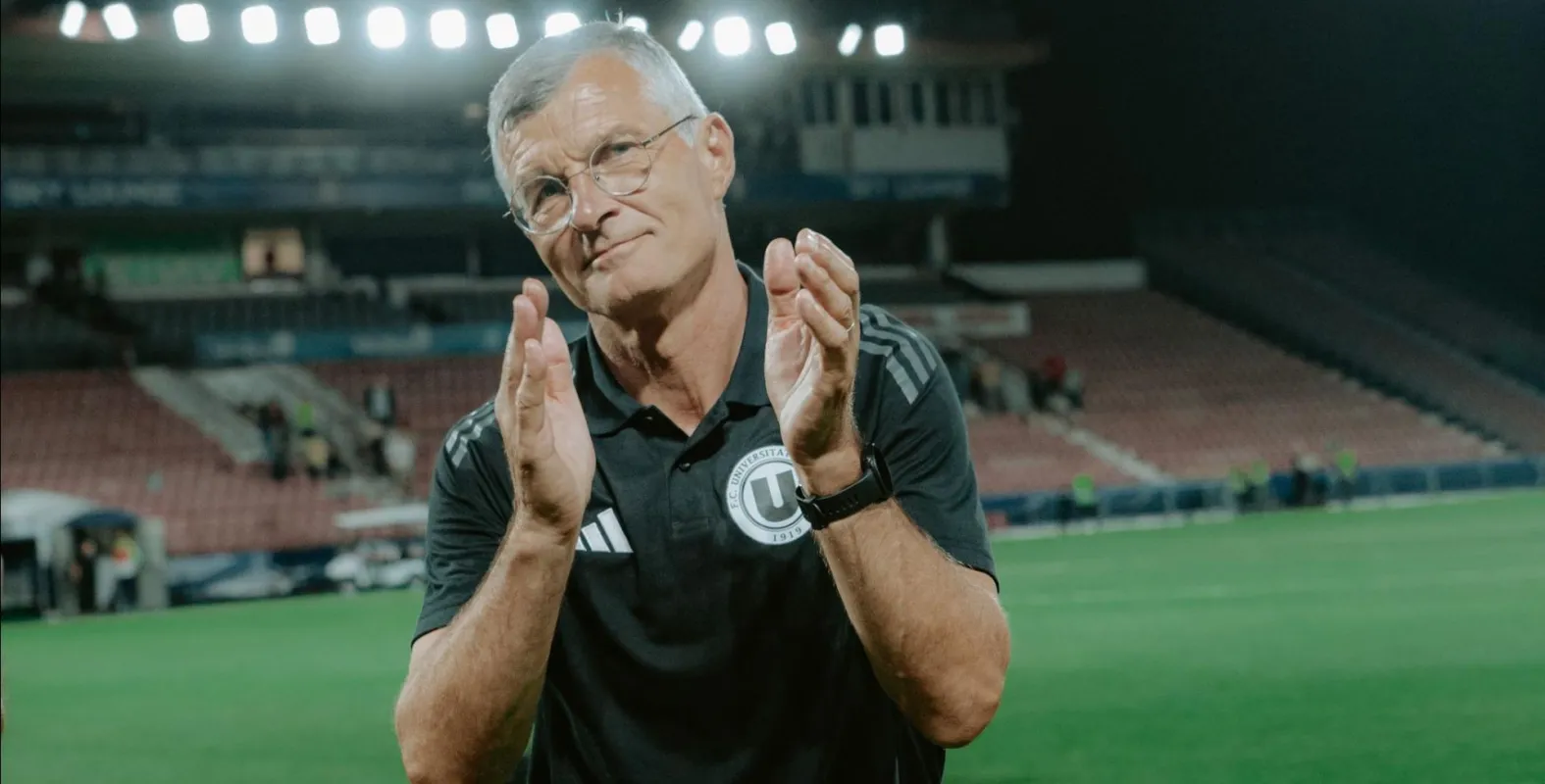 Ioan Ovidiu Sabău dedică suporterilor victoria din derby-ul cu CFR:"Sunt foarte fericit că am făcut fericiți acești suporteri extraordinari"