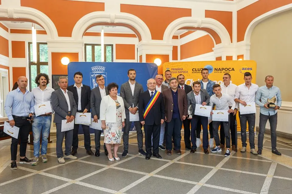 FC Universitatea Cluj, premiată pentru promovarea în Liga 2