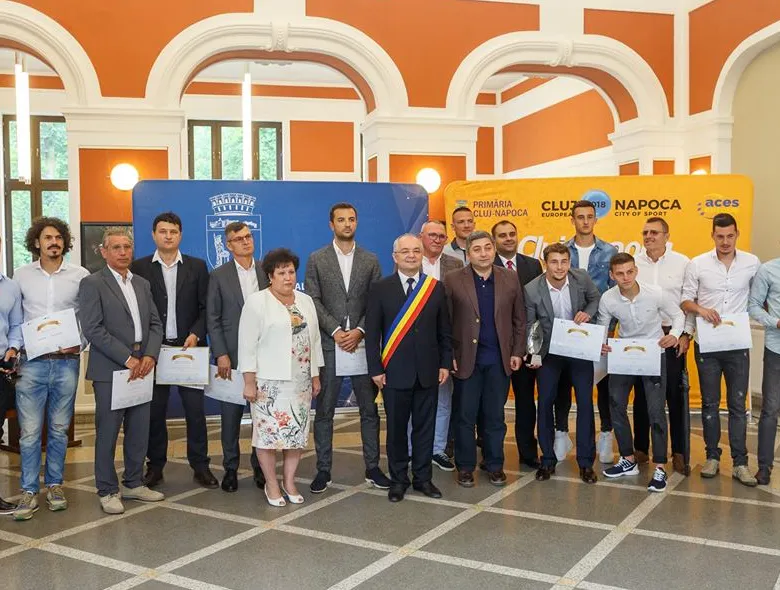 FC Universitatea Cluj, premiată pentru promovarea în Liga 2