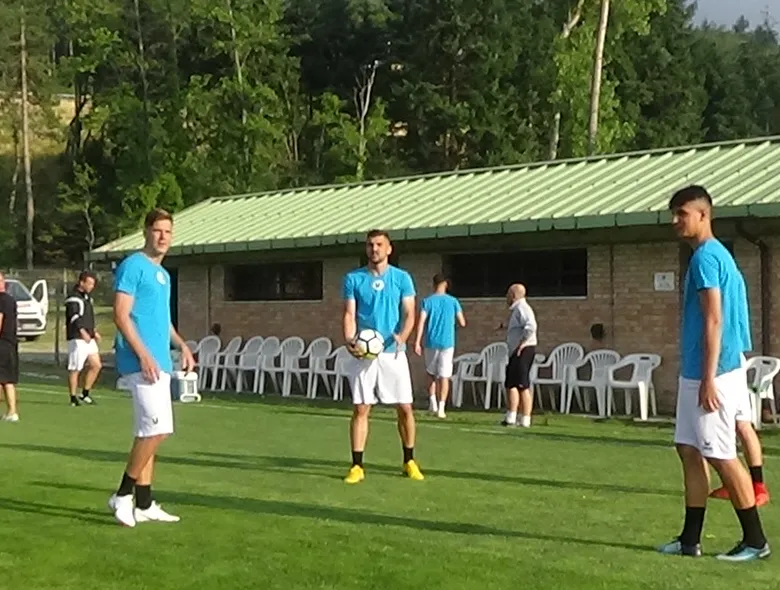 Salutări din Italia. Primele impresii din cantonamentul „studenţilor” de la Lago di Acquapartita