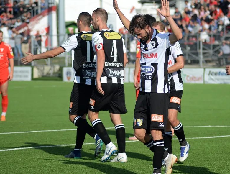Lecţia de fotbal. UTA Arad – “U” Cluj 0-4
