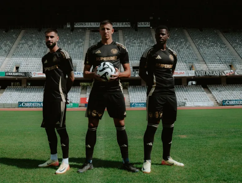 FC Universitatea Cluj lansează noul echipament de deplasare pentru sezonul 2024/2025