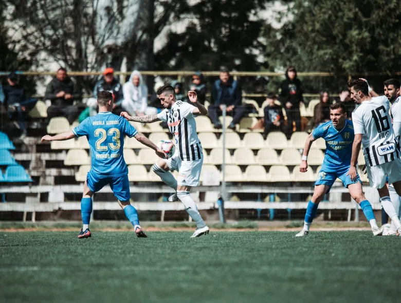 AVANCRONICĂ | Unirea Slobozia vs U Cluj. „Șepcile roșii”, la meciul 1700 în prima ligă