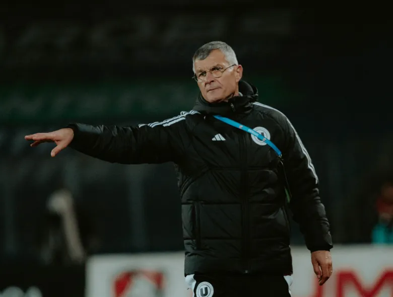 Sabău rămâne încrezător după eșecul cu FCSB:„Trebuie să fim foarte atenți, modești și e nevoie de foarte multă muncă”