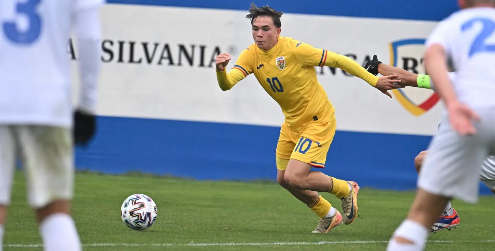 INTERNATIONAL ROUND-UP / Tinerii „studenți”, la loturile naționale