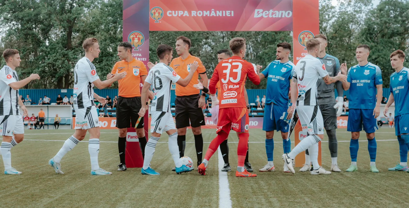 AVANCRONICĂ | Metalul Buzău vs U Cluj. „Șepcile roșii” întâlnesc o „veche” cunoștintă la debutul în Cupa României