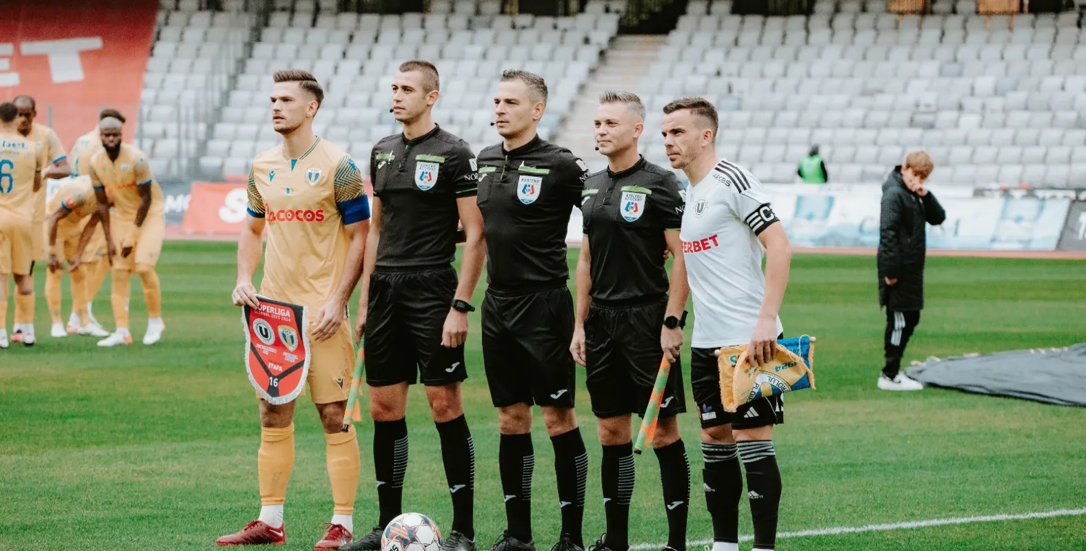 AVANCRONICĂ | U Cluj vs Petrolul Ploiești. „Studenții” vor să rămână lideri și după ultimul meci de pe teren propriu din 2024