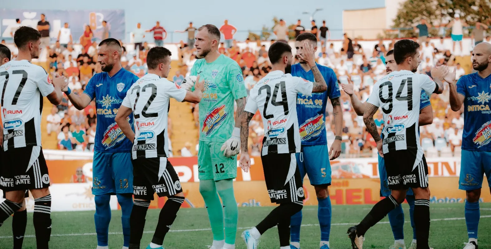 AVANCRONICĂ | U Cluj vs Gloria Buzău. „Șepcile roșii” deschid anul cu un meci pe teren propriu