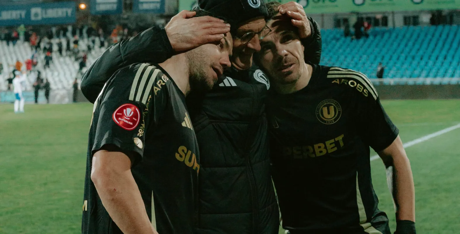 Sabău, optimist după victoria de la Galați: „Să terminăm campionatul pe primul loc, înainte de play-off"