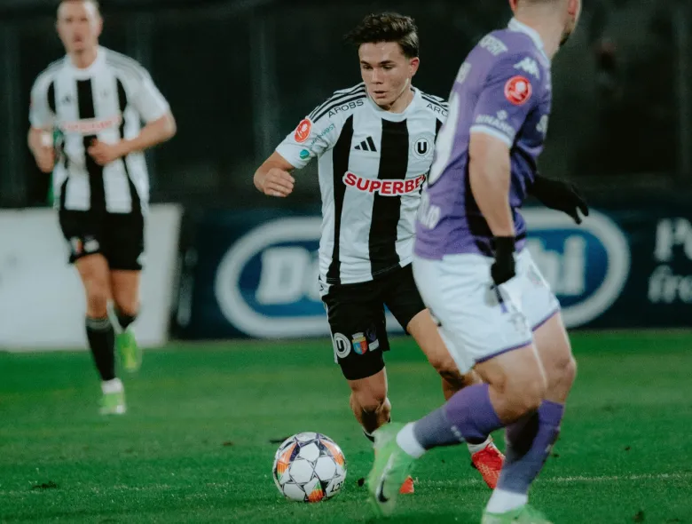 AVANCRONICĂ | U Cluj vs FC Rapid 1923. Duel centenar între „Șepcile roșii” și giuleșteni în prima ligă