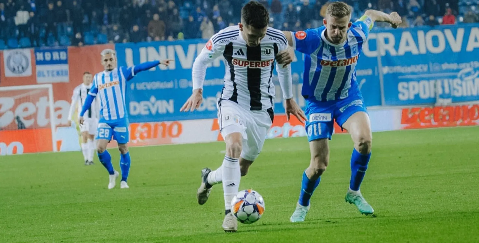 AVANCRONICĂ | Universitatea Craiova vs U Cluj. Reprezentantele României în Conference League „trag cortina” peste etapa a treia a Superligii