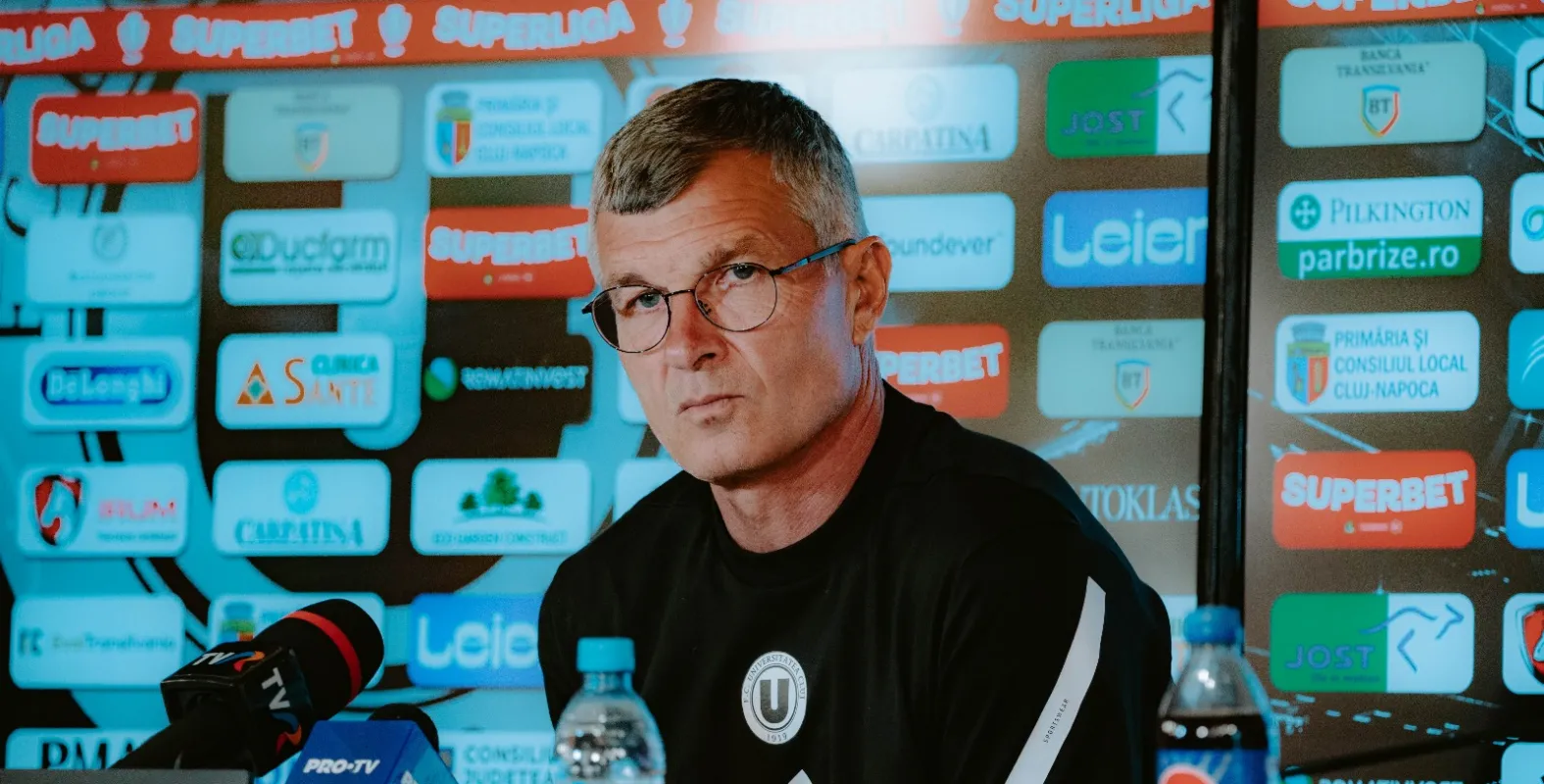 Sabău speră ca meciul cu Rapid să aducă primul succes al „Șepcilor roșii" pe teren propriu: „Trebuie să obținem cele trei puncte"