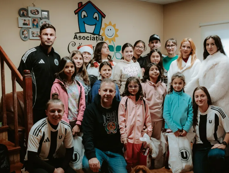 Am dus puțină bucurie fetelor de la „Căsuța Bucuriei”, în prag de sărbători