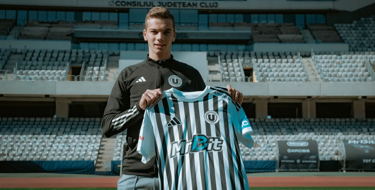 Primul contract de profesionist pentru David Gorgan