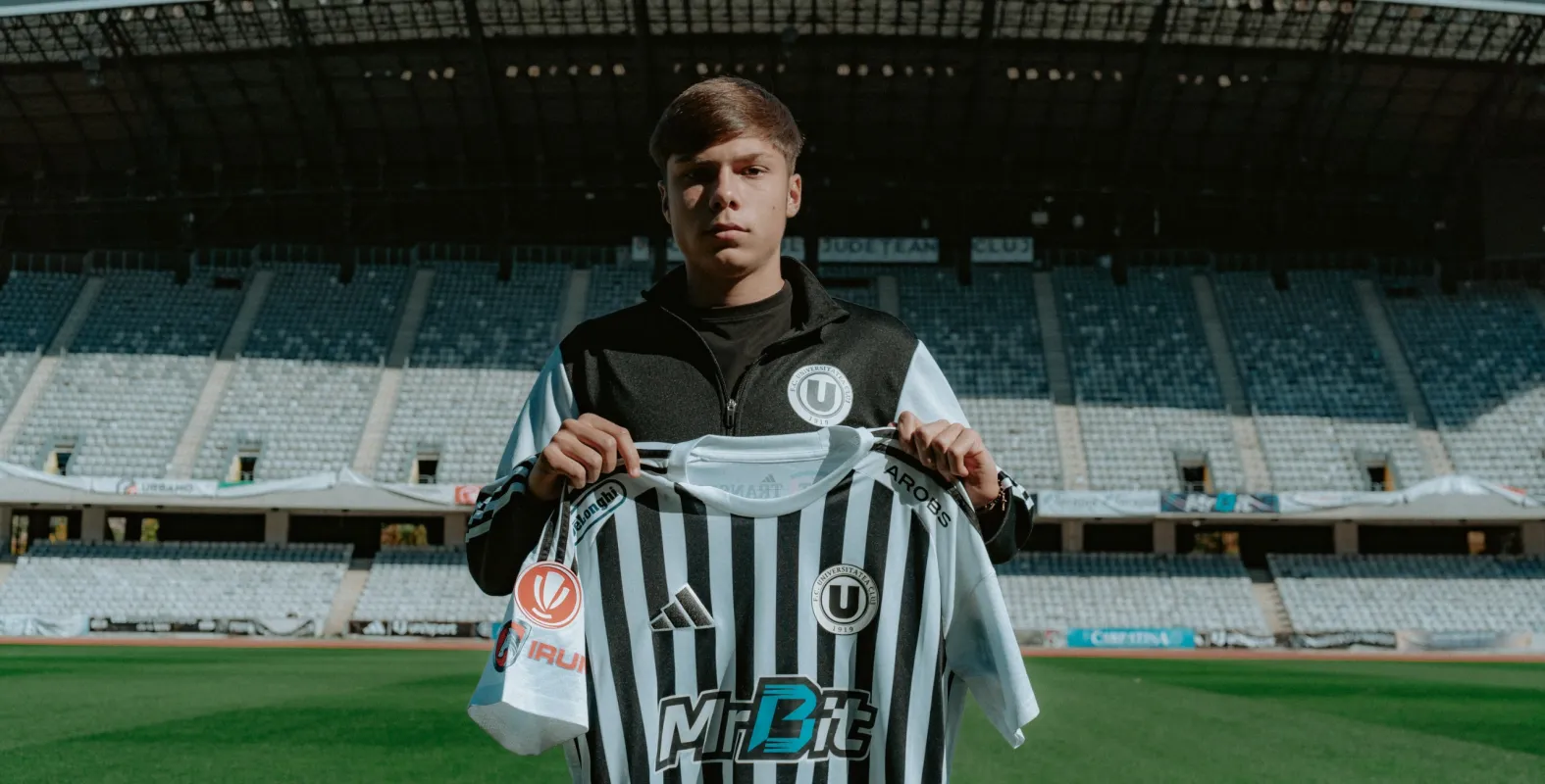 Darius Mihăilă a semnat primul contract de profesionist cu FC Universitatea Cluj