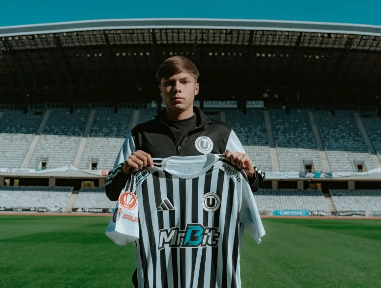 Darius Mihăilă a semnat primul contract de profesionist cu FC Universitatea Cluj