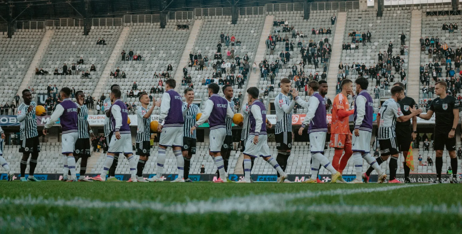 Votează #OmulMeciuluibyAROBS cu FC Argeș